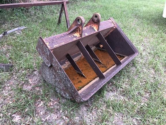 Image of Ajusta-Buckets Excavator Bucket equipment image 1