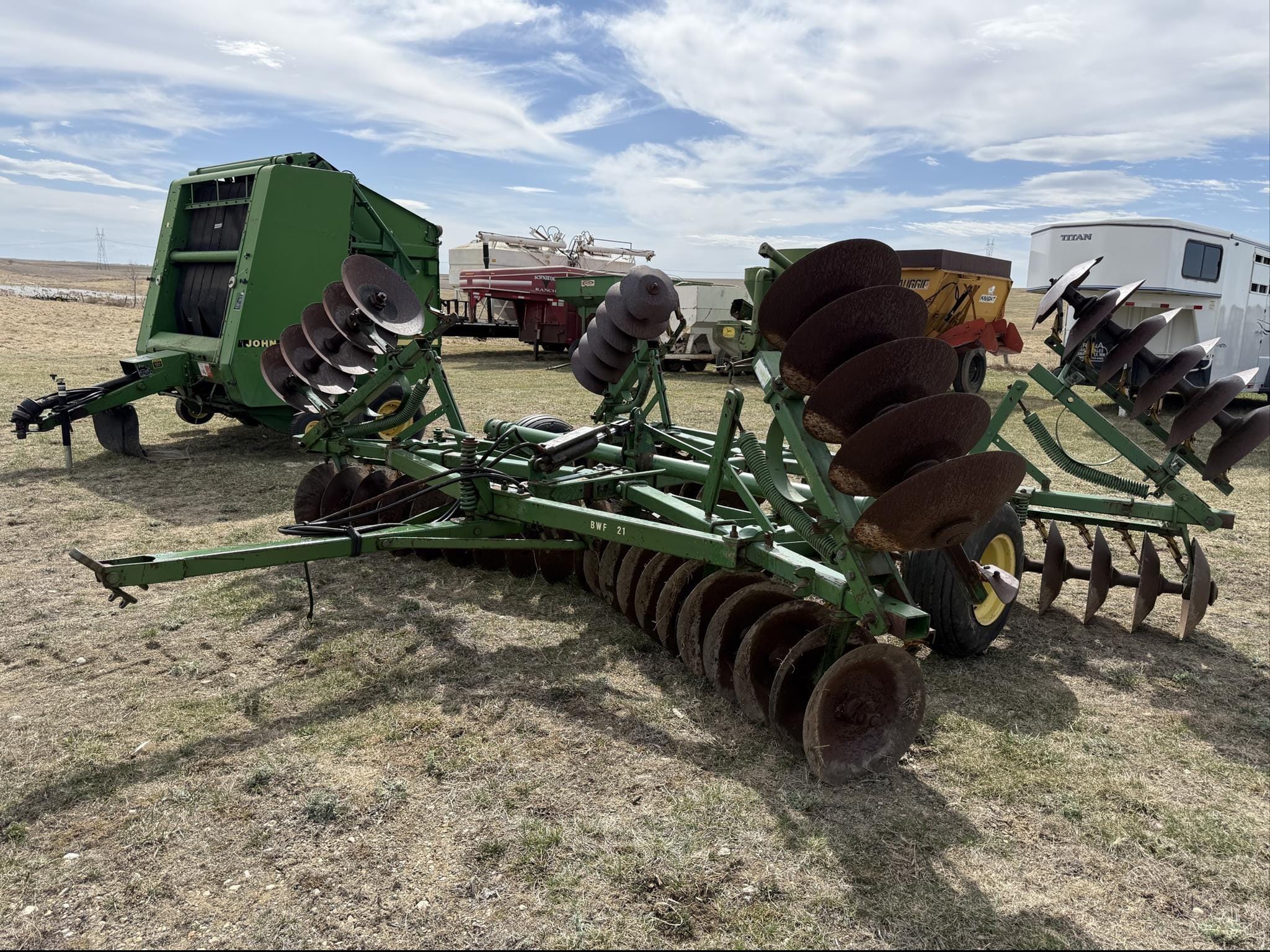 John Deere H1120 Equipment Image0