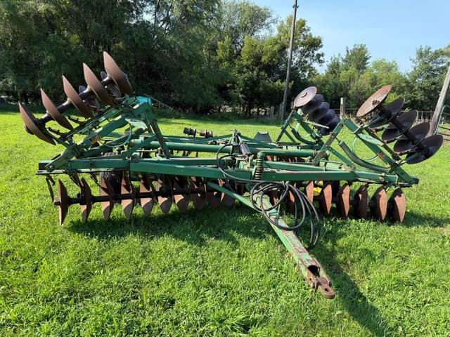 Image of John Deere BWF equipment image 2