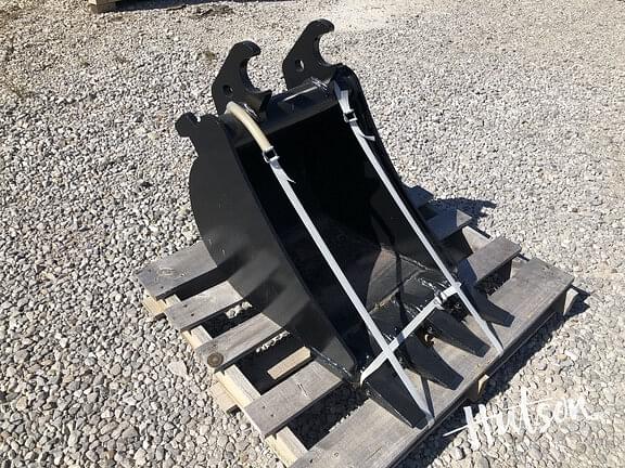 Image of John Deere Compact Excavator Bucket Primary image