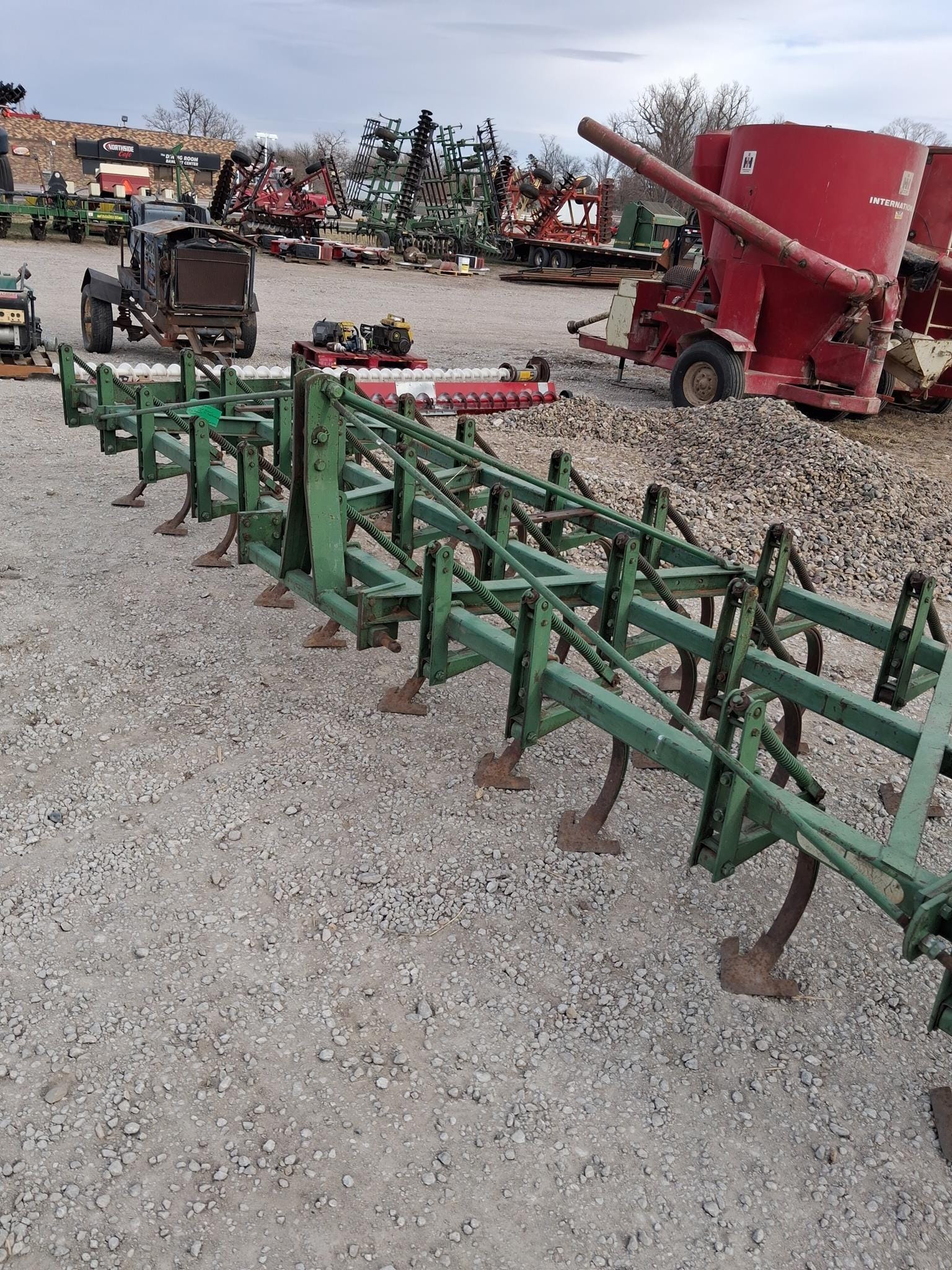 John Deere C11 Equipment Image0