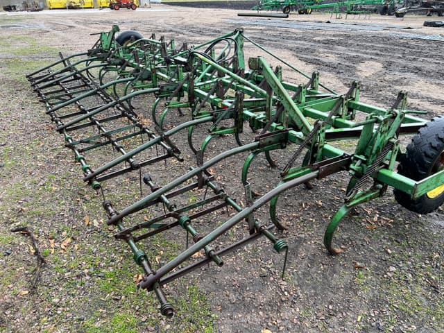 Image of John Deere C11 equipment image 3