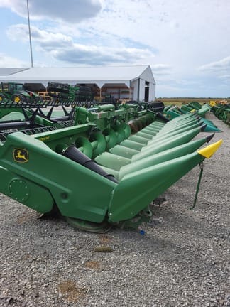 Main image John Deere C12F