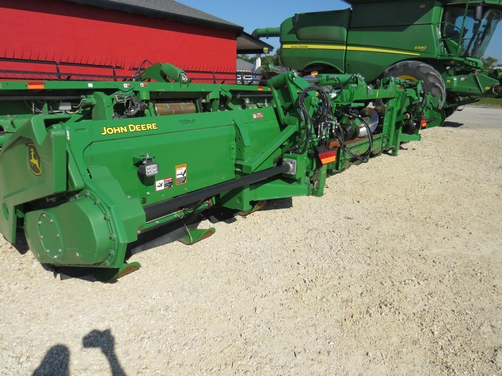 Image of John Deere C12F Primary image