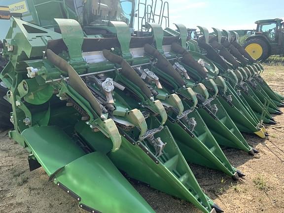 Image of John Deere C16F equipment image 1