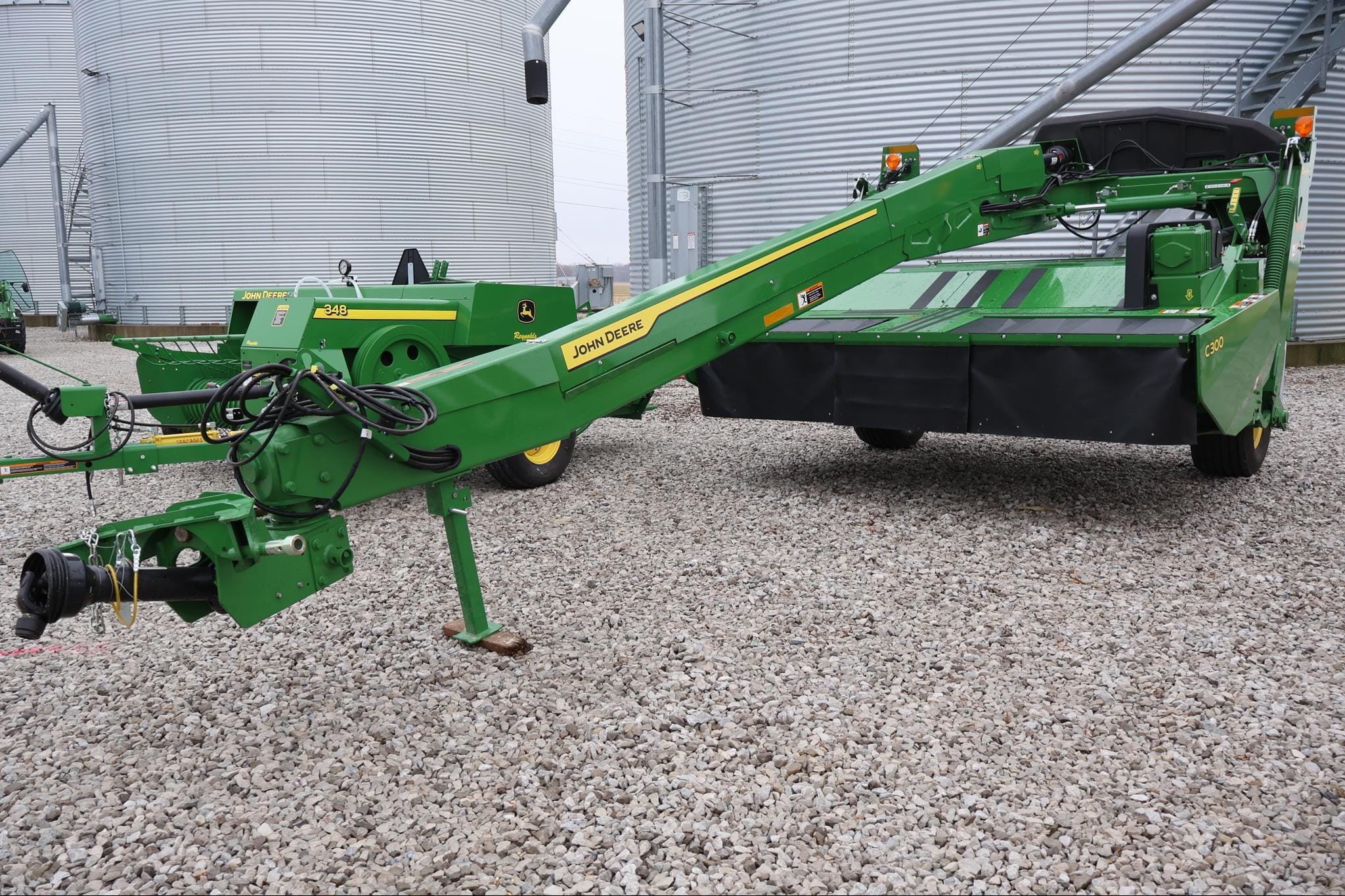 Main image John Deere C300