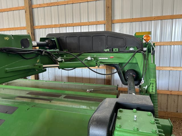 Image of John Deere C350 equipment image 4