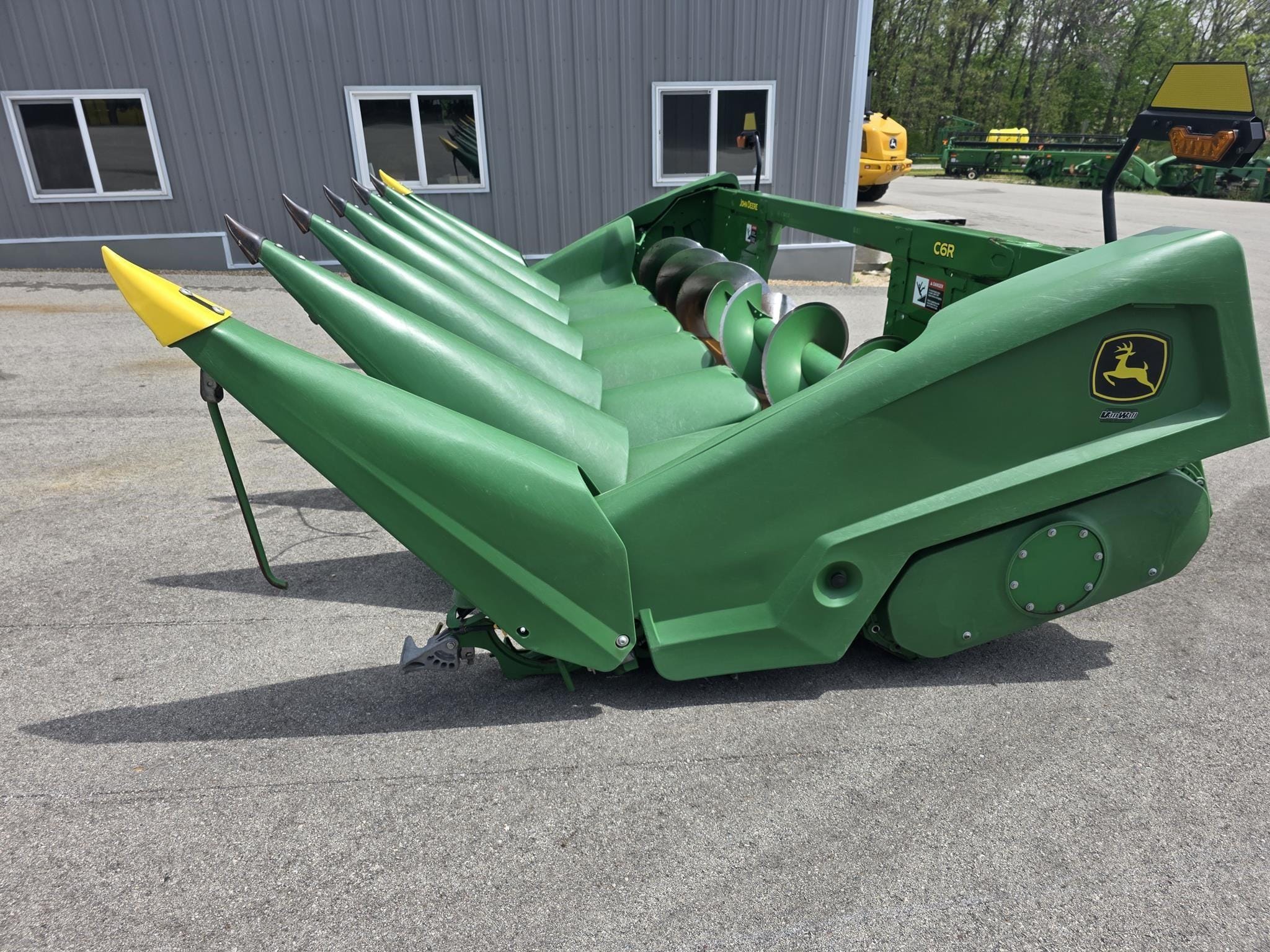 John Deere C6R Equipment Image0