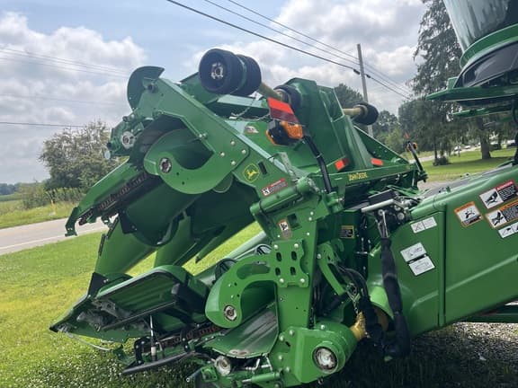 Image of John Deere C8F equipment image 2