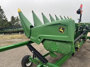 John Deere C8R Image