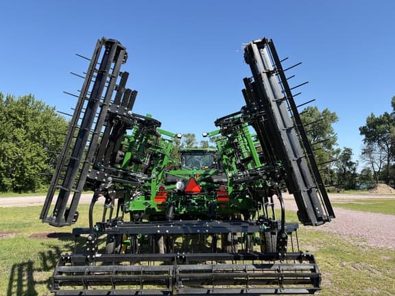 Image of John Deere CC19 equipment image 1