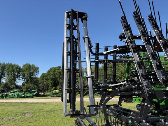 Image of John Deere CC19 equipment image 2