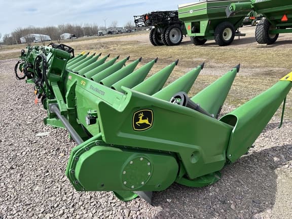 Image of John Deere CF12 equipment image 4