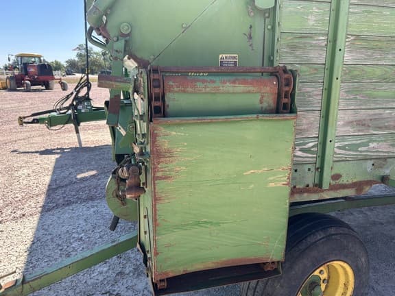 Image of John Deere 125 equipment image 4