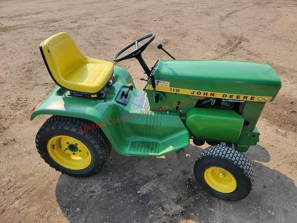Image of John Deere 112 Image 0