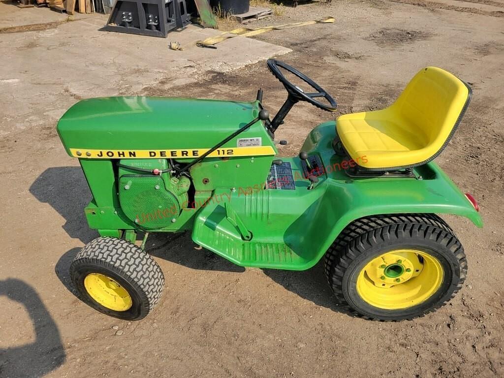 Image of John Deere 112 Image 1