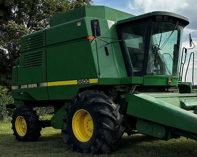 Image of John Deere 9600 equipment image 1