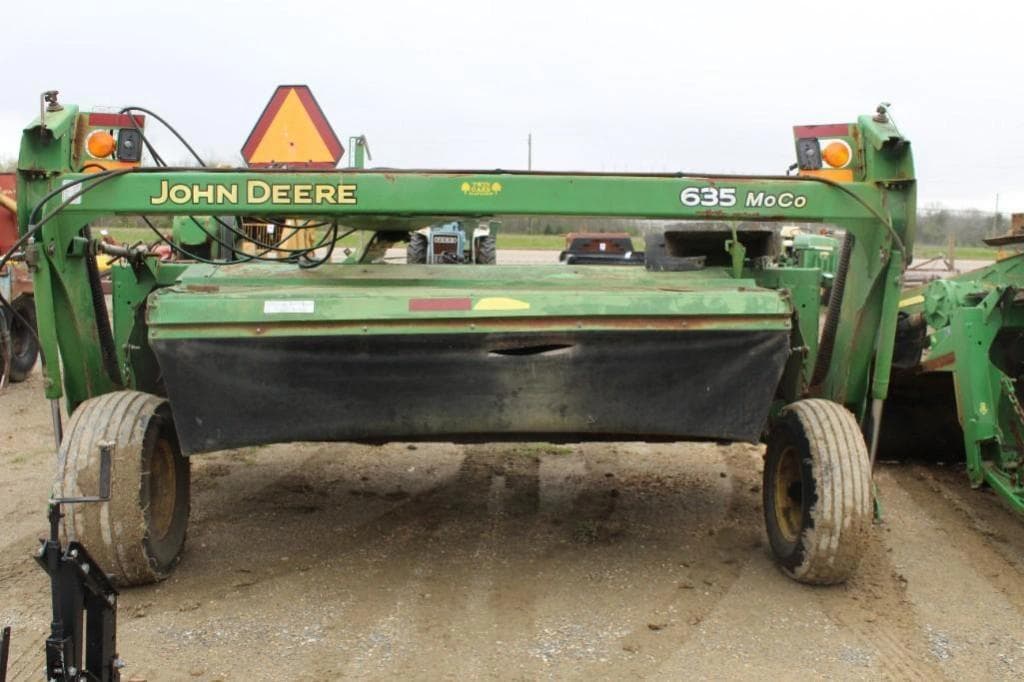 Image of John Deere 635 Primary image