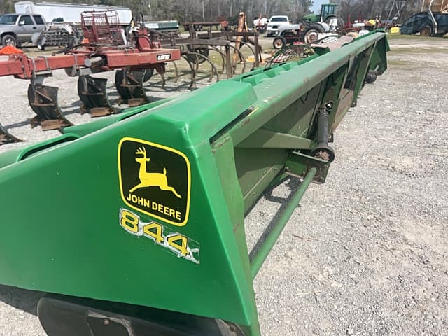 Image of John Deere 844 equipment image 1