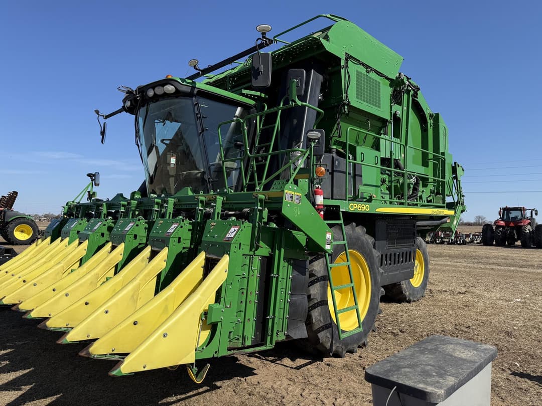 Image of John Deere CP690 Primary image