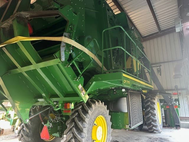 Image of John Deere CP770 equipment image 1