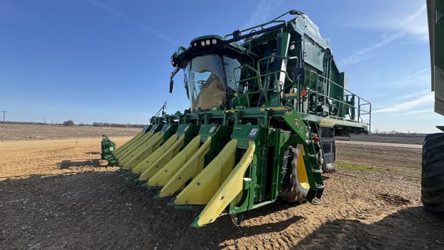 Image of John Deere CP770 equipment image 1