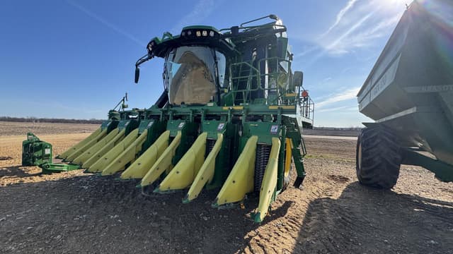 Image of John Deere CP770 equipment image 2