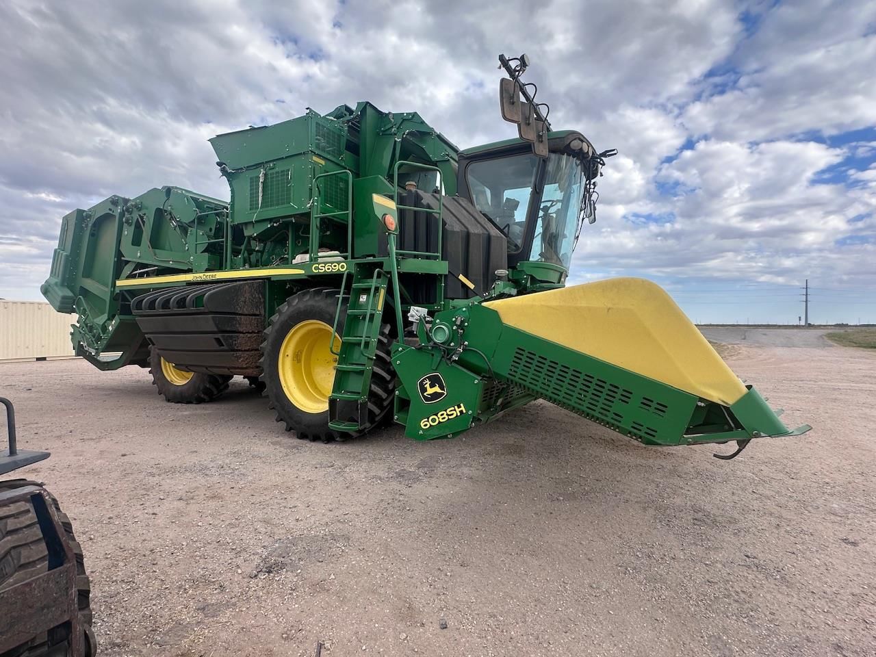 John Deere CS690 Equipment Image0