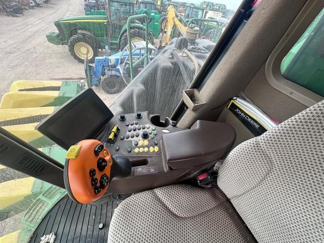 Image of John Deere CS690 equipment image 4