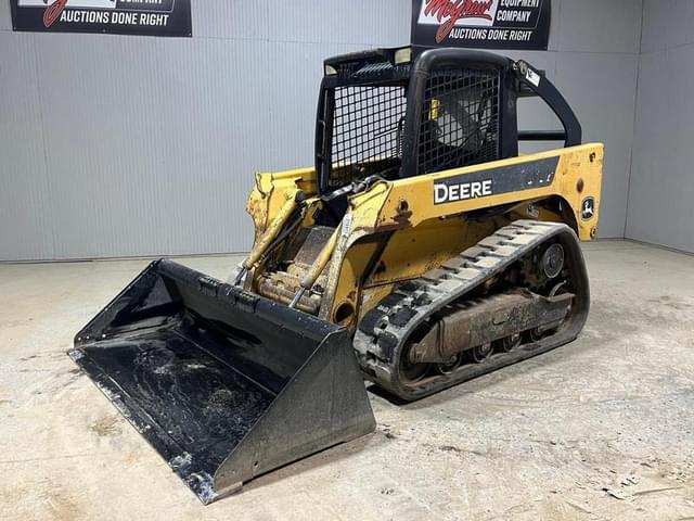 Image of John Deere CT322 equipment image 1