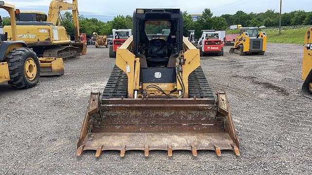 Image of John Deere CT332 equipment image 1