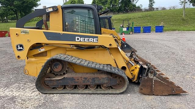Image of John Deere CT332 equipment image 4