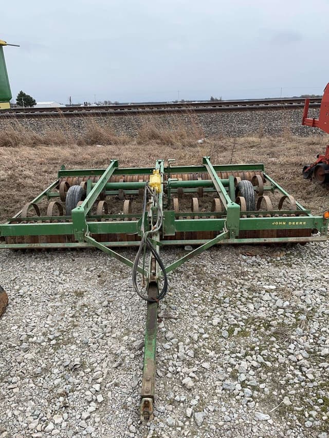 Image of John Deere F950 equipment image 1