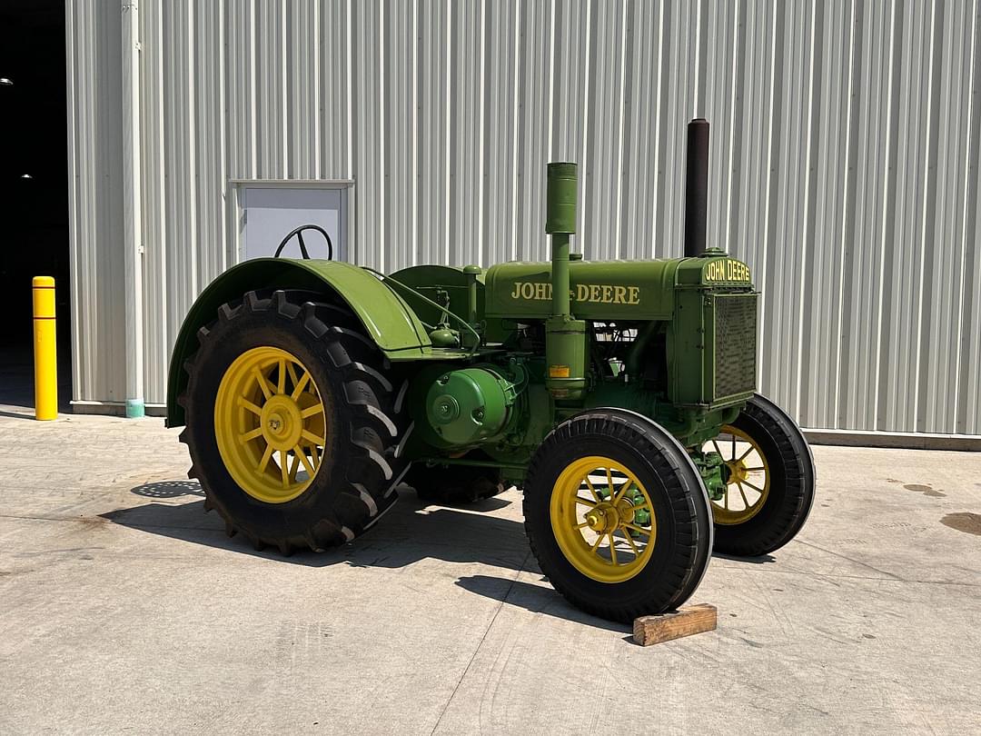 Image of John Deere D Primary image