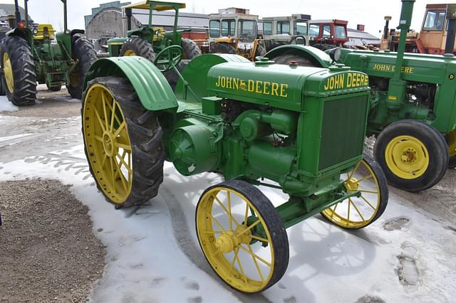 Image of John Deere D equipment image 1