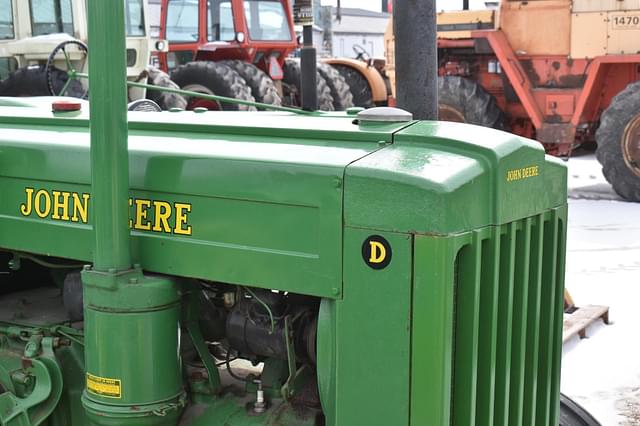 Image of John Deere D equipment image 2