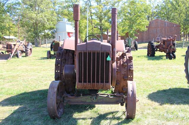 Image of John Deere D equipment image 1