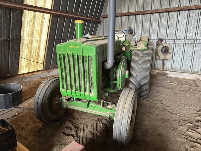 Image of John Deere D equipment image 2