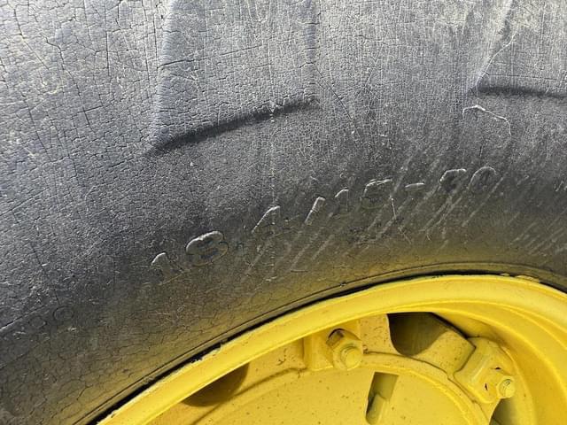 Image of John Deere 5055D equipment image 4