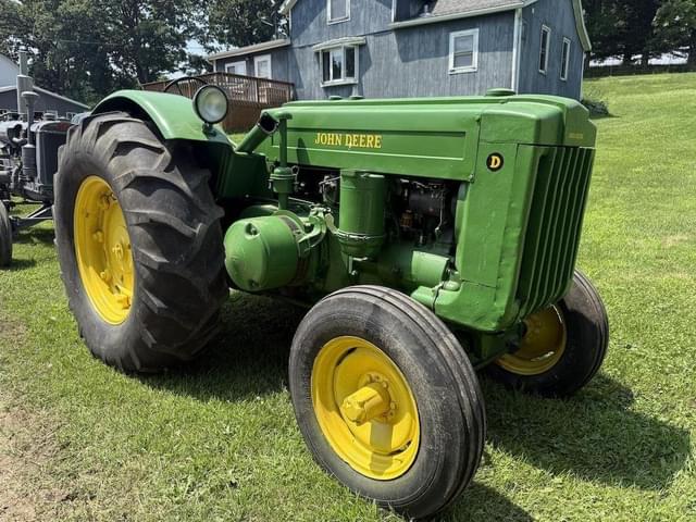 Image of John Deere 5055D equipment image 2