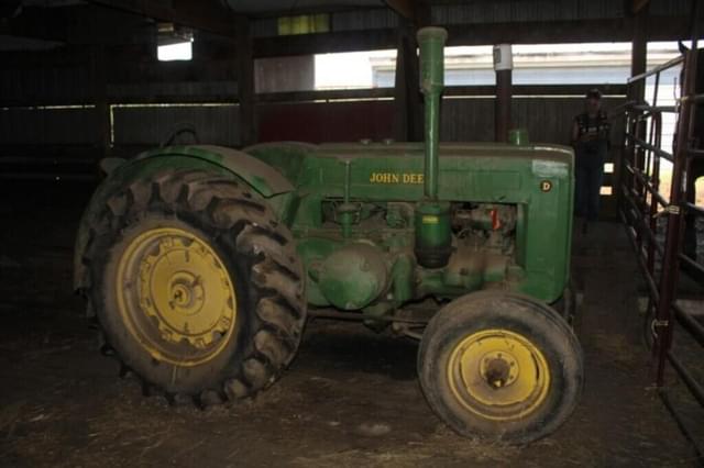 Image of John Deere D equipment image 1