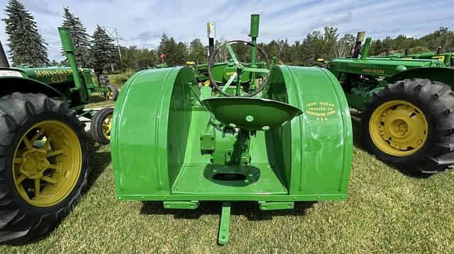 Image of John Deere D equipment image 3
