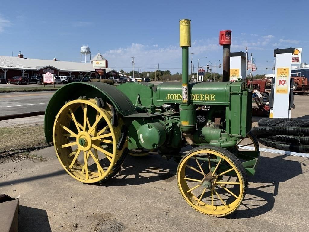 Image of John Deere D Primary image