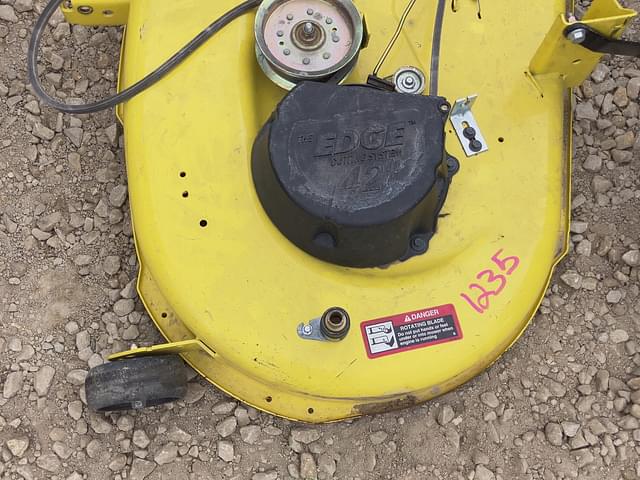 Image of John Deere D110 equipment image 2