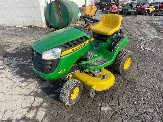 Image of John Deere D105 equipment image 1