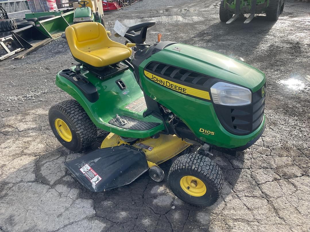 Image of John Deere D105 Primary image