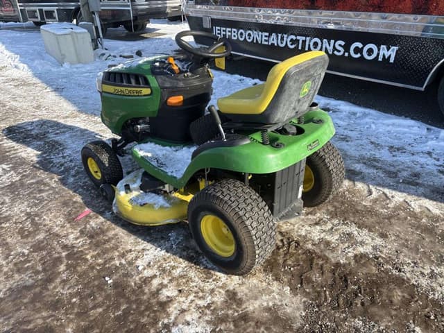 Image of John Deere D110 equipment image 1