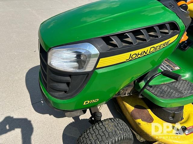Image of John Deere D110 equipment image 1