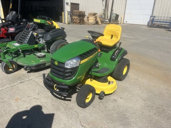 John Deere D130 Equipment Image0