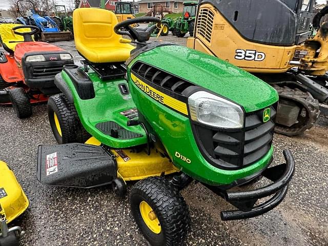 Image of John Deere D130 equipment image 3